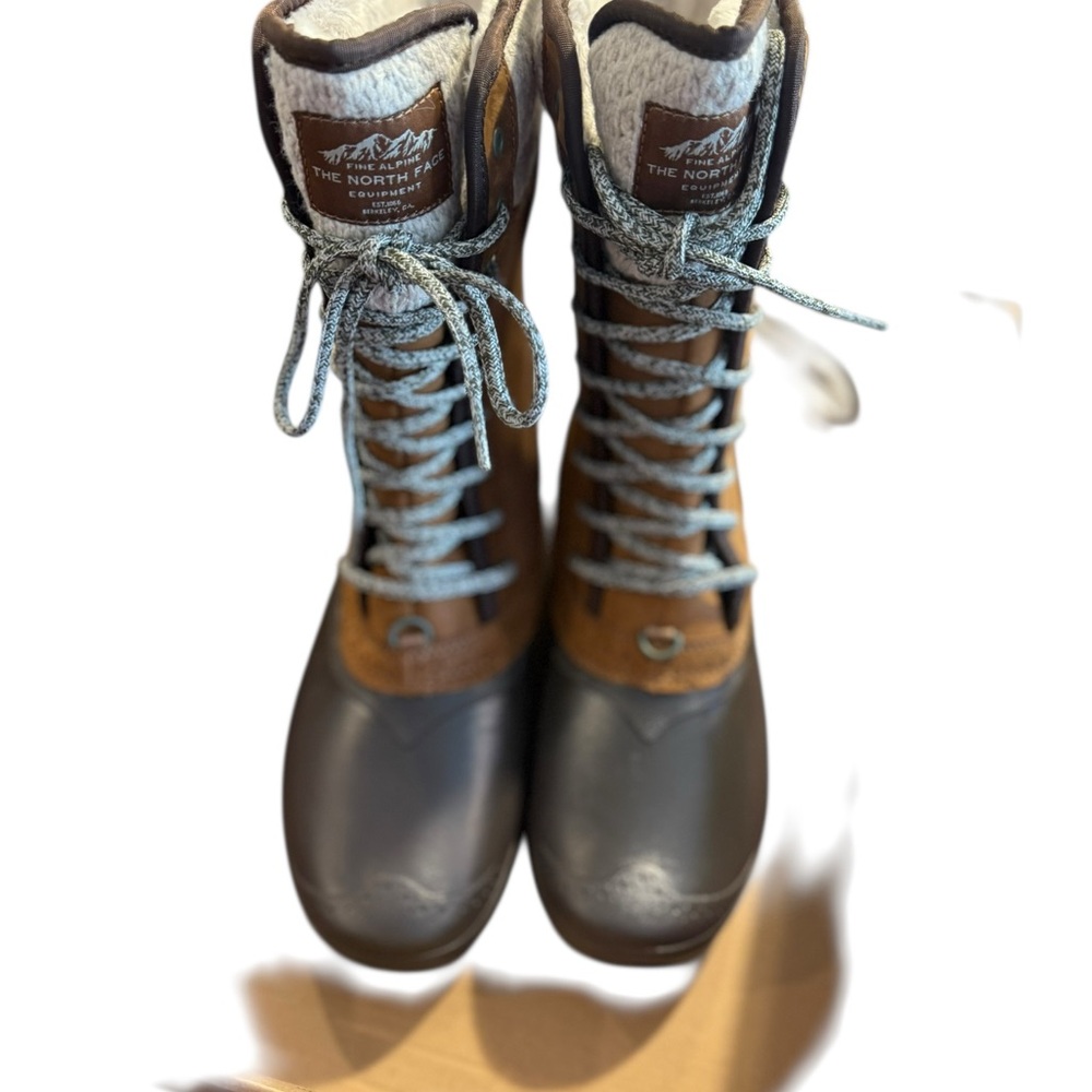 The North Face Women's Brown and Black Boots NWT 9.5